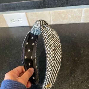 Lele sadoughi black and white head band. Great condition.